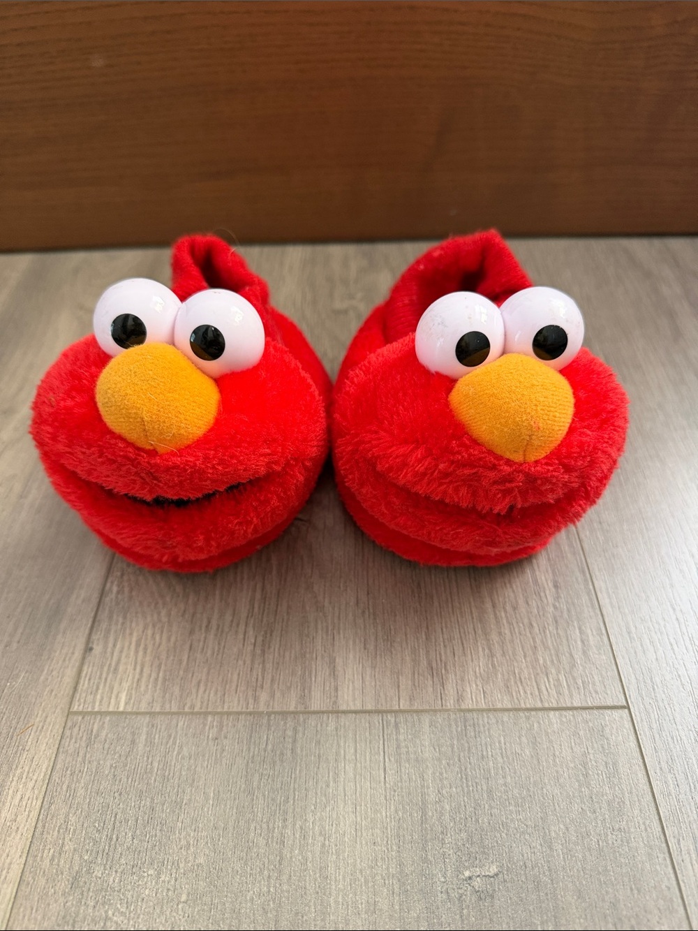 Sesame Street Red Plush Elmo Face Kids Slippers with Orange Nose